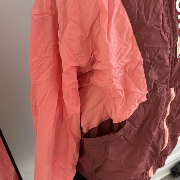 Retro Reebok Jacket - Picture 3 of 5